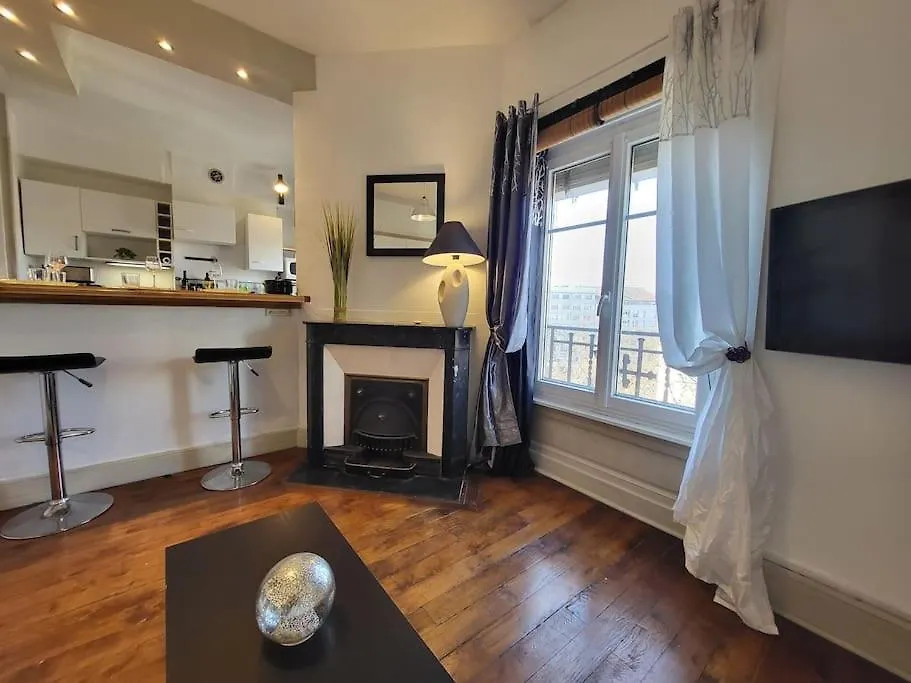 Apartman Stop Chez M Style # Qualite # Confort # Simplicite Lyon